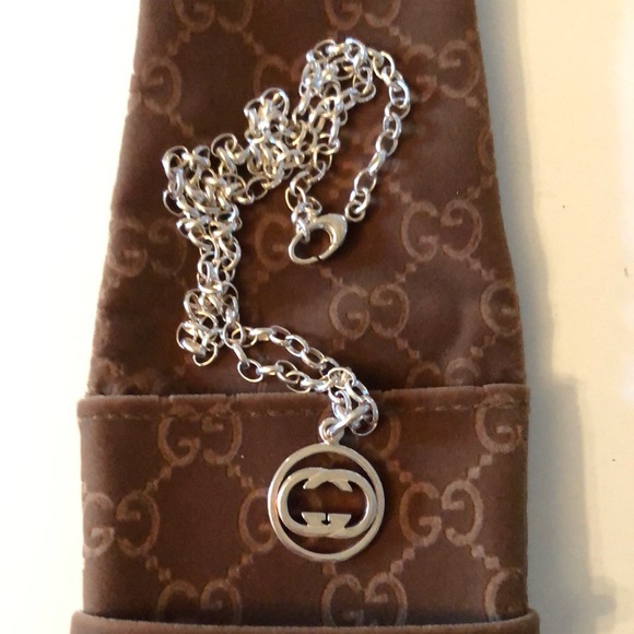 Gucci Interlocking G sterling silver necklace - Picture 10 of 13